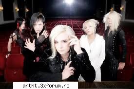 membrii cinema bizarre: kiro, strify, yu, luminor, shin

cu un sound care amesteca glam, goth si new